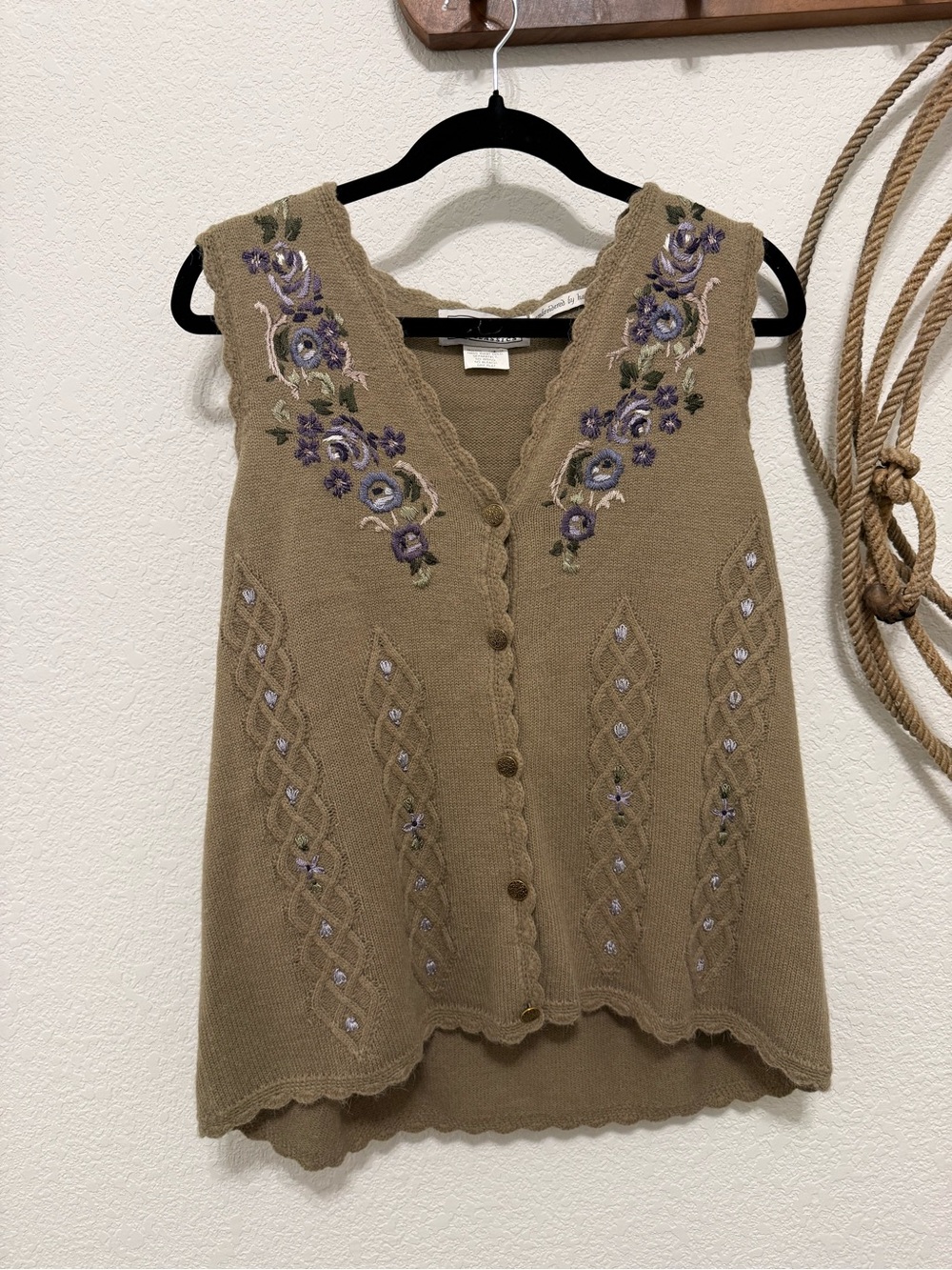 Embroidered Sleeveless Knit Vest - Tan with Purple Floral